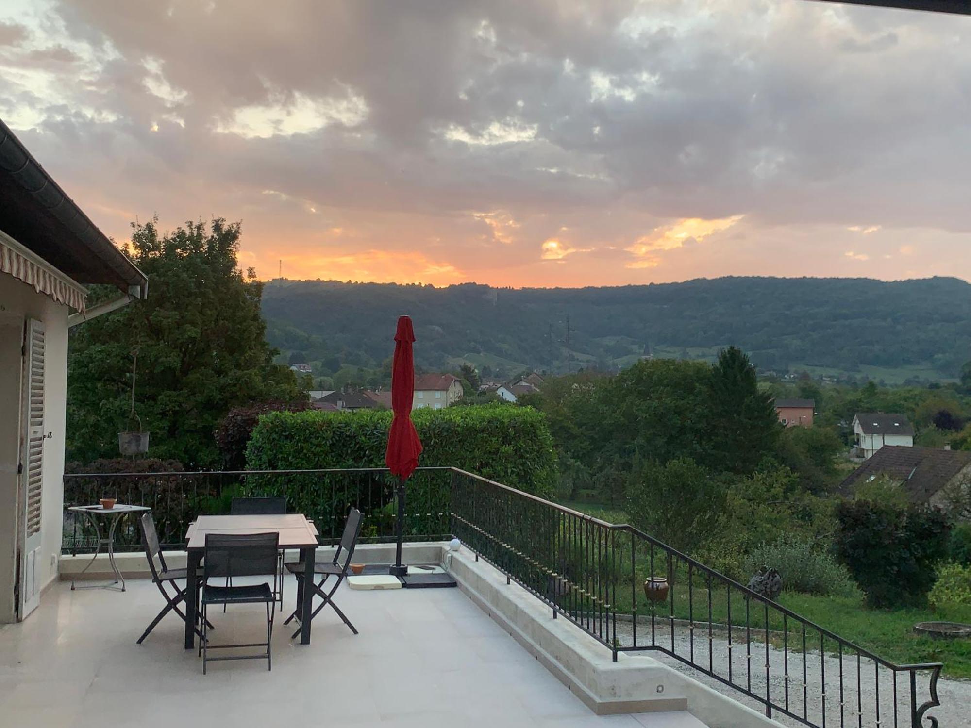 Longue Vue En Arbois Acomodação com café da manhã Exterior foto